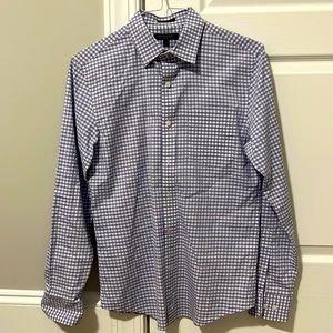 Men’s Banana Republic dress shirt.